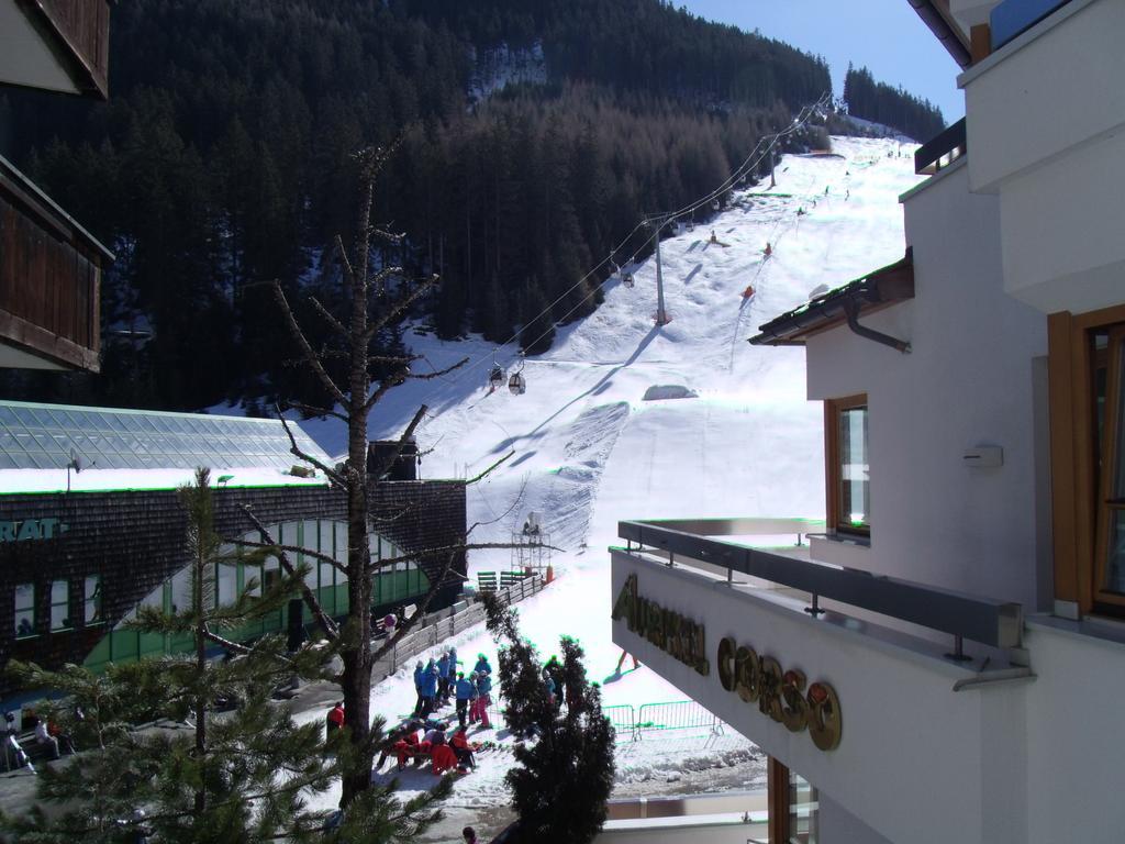 Aurikel Corso *